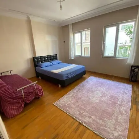 Apartamento Tatil Icin Esyali Genis Antalya